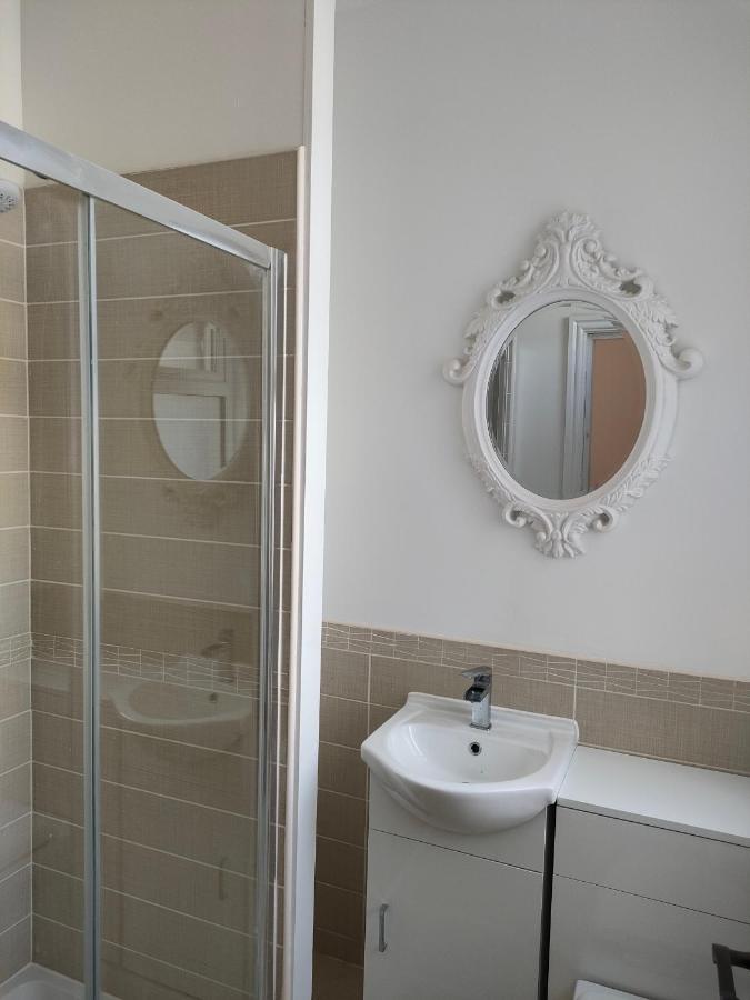 Lovely Refurbished Apartments, Morecambe Promenade Exterior photo
